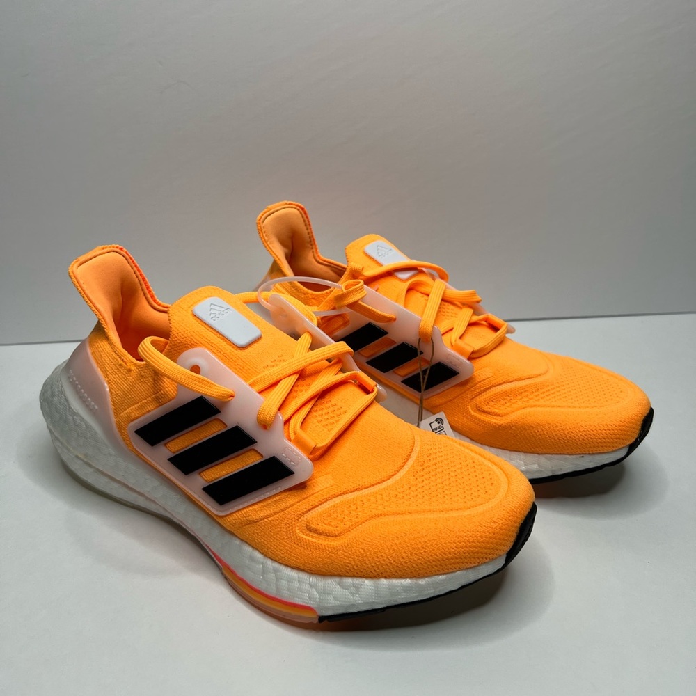 Adidas UltraBoost 22 Shoes HR1029 Flash Orange Men’s Size 7, Women’s size 8